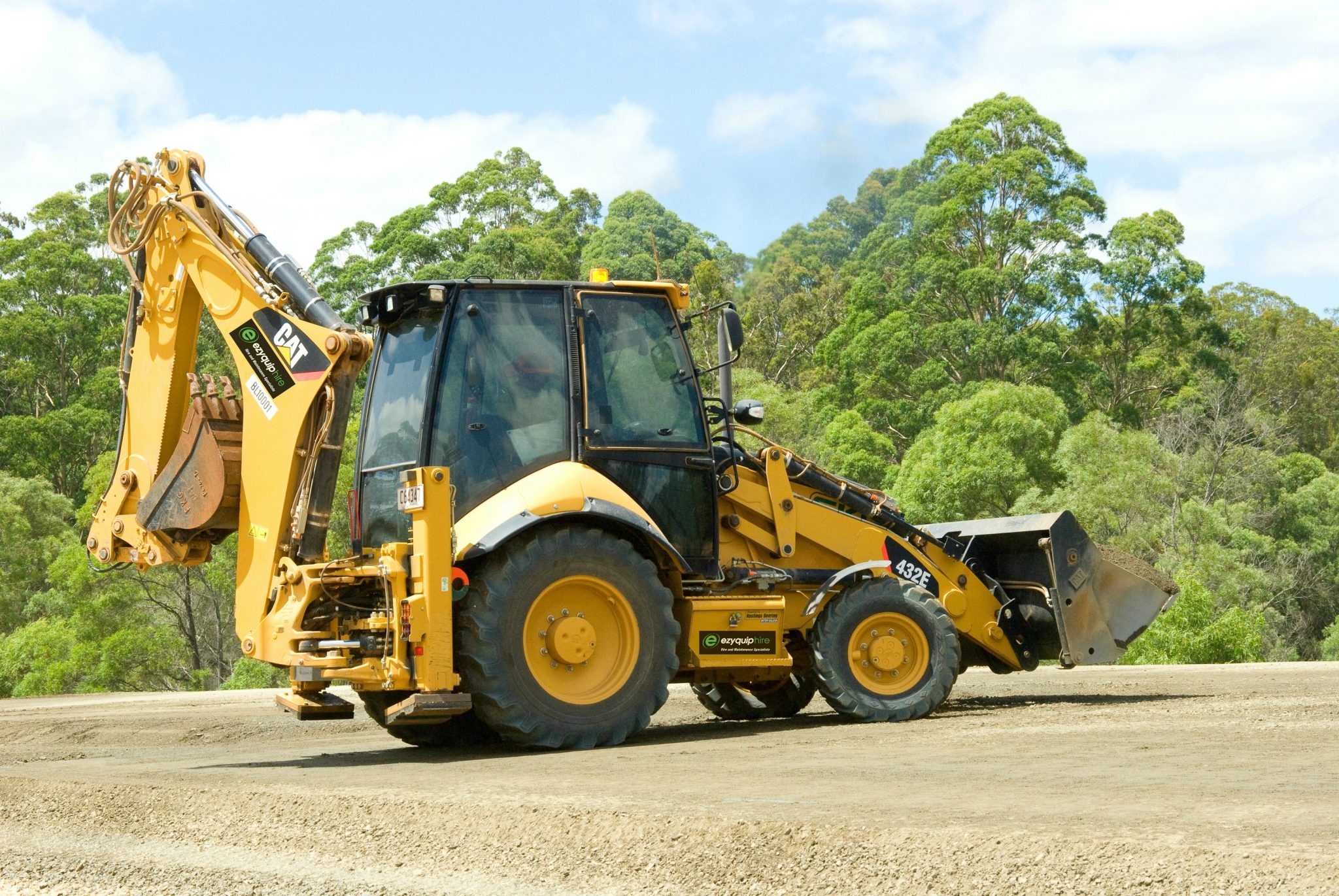 432E Backhoe Loader Ezyquip Hire